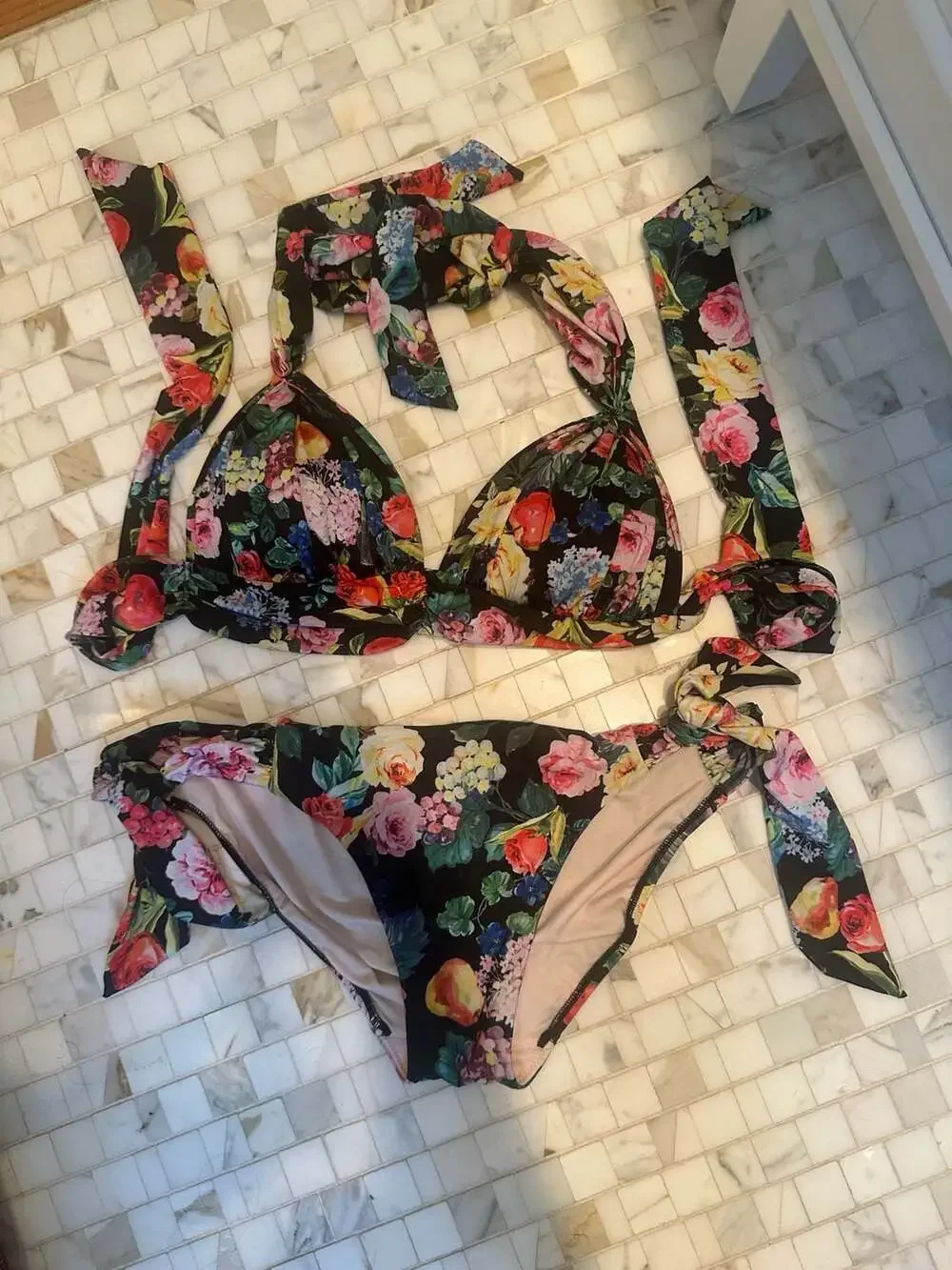 Seafolly floral bikini Beautiful and stylish...